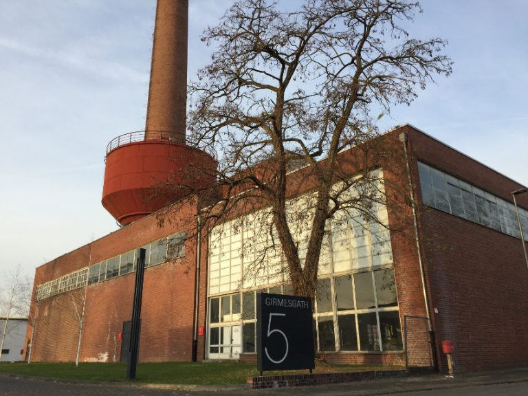 Bericht vom ersten Stadtspaziergang am 25.3.2017: Mies-van-der-Rohe-Businesspark