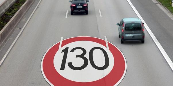 Petition: Tempolimit von 130 km/h auf Autobahnen