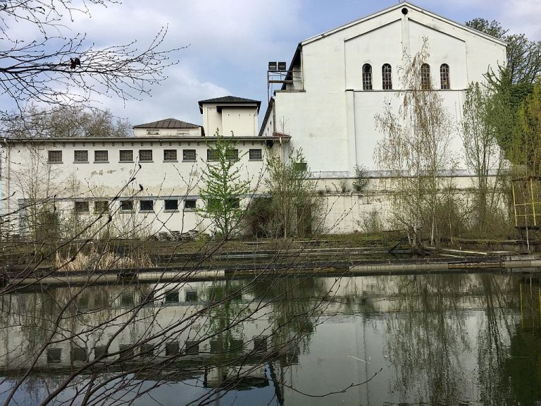Überwältigendes Interesse am Stadtbad Neusser Straße